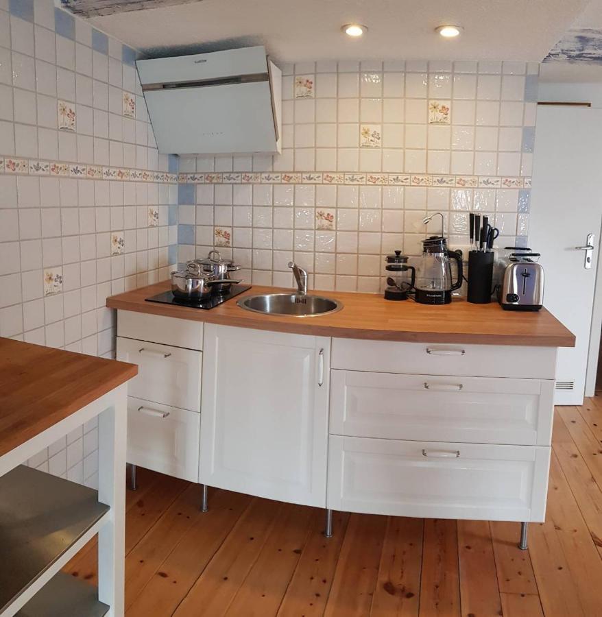 Hering Fewo II Apartment Balcony Wiek auf Rügen Extérieur photo
